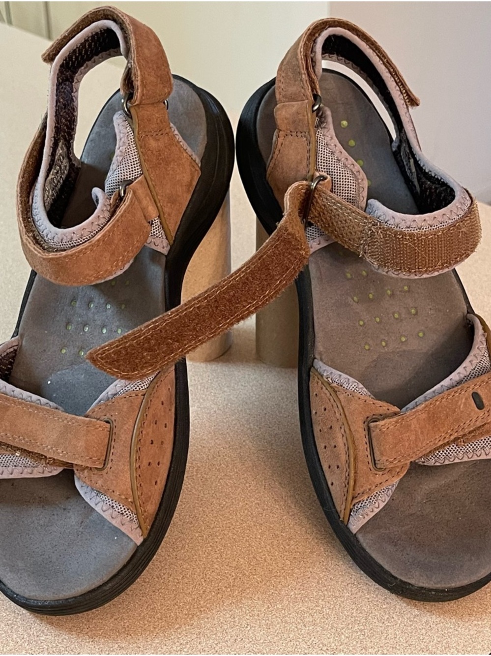 Clarks Wavewalk Women's Sandals
- Size 8M - Picture 6 of 6